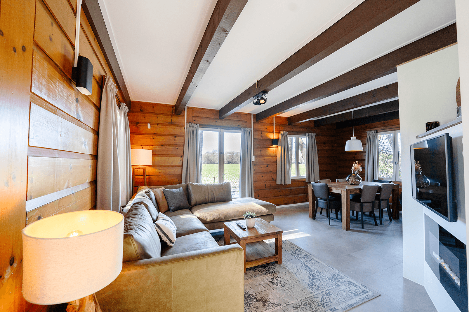 Charmante Canadese Loghome aan Weiland 