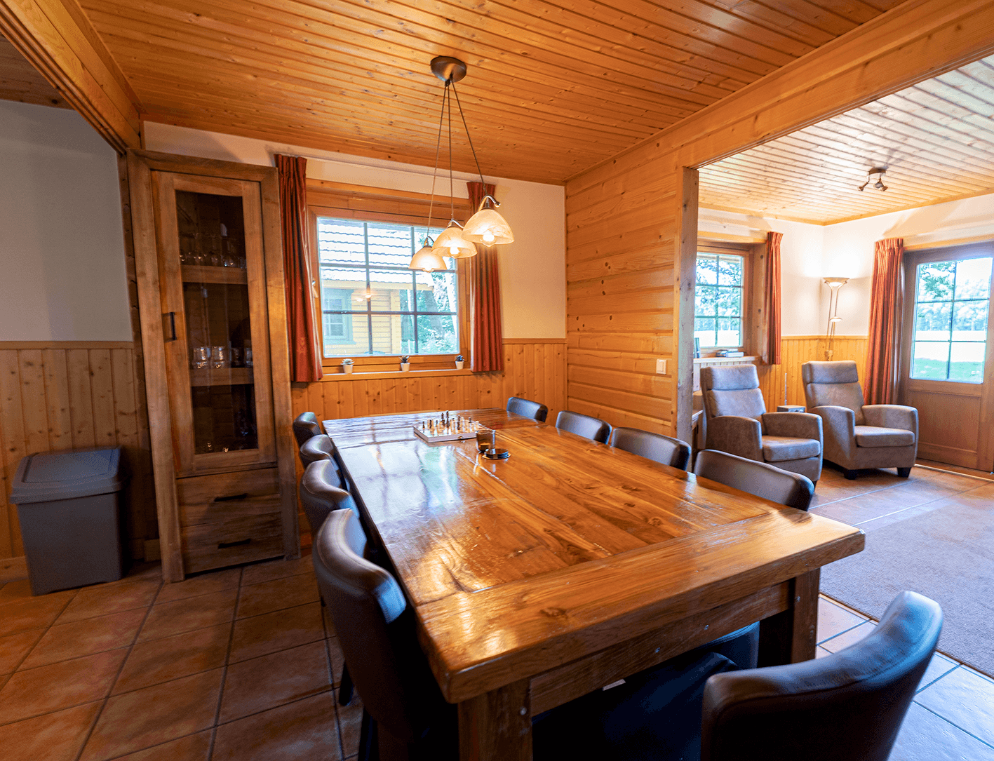 Sfeervolle Zweedse Familieaccommodatie aan Weiland